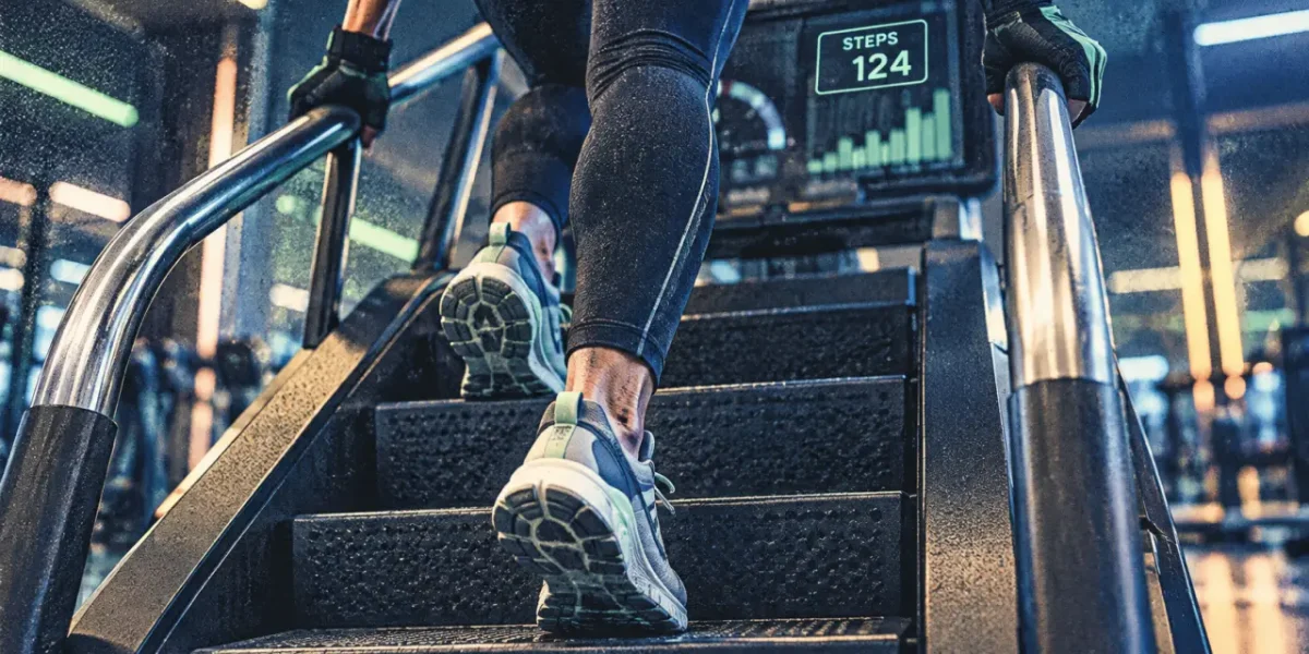 Machine escalier sport en salle, cardio bas du corps