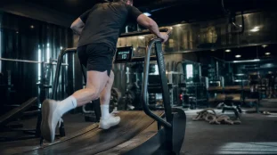 Tapis de course incurvé en salle de sport, résistance 10